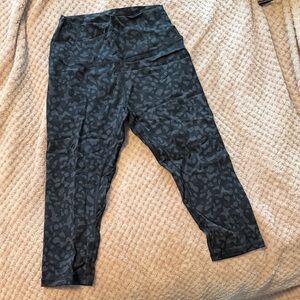 Stylish Black Patterned Leggings